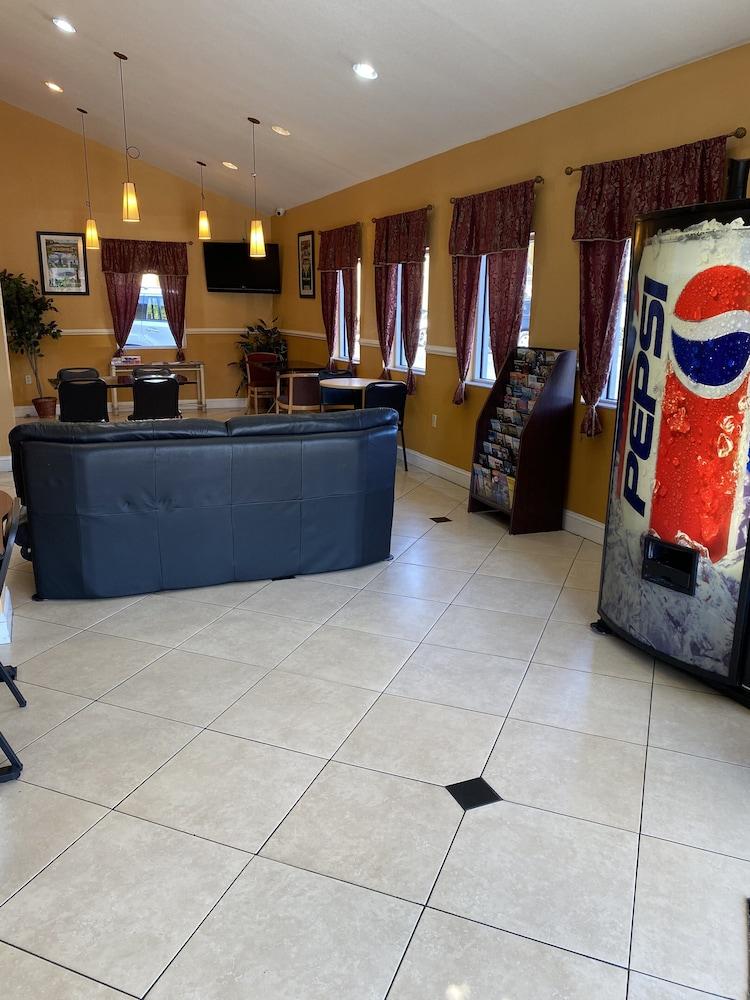 Jax Inn Jacksonville Downtown Εξωτερικό φωτογραφία